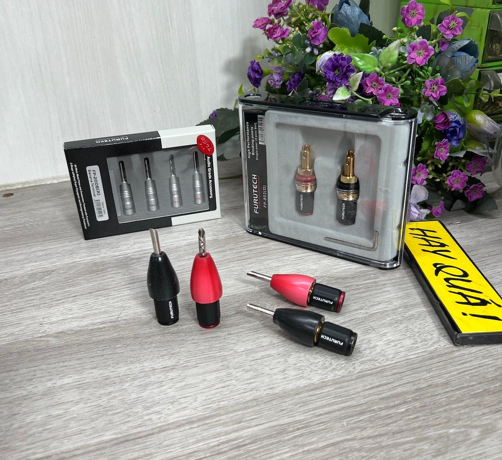 T6-21B2​ Bộ Adaptor Furutech Hi-end - Dây càng cua muốn chuyển thành bắp chuối