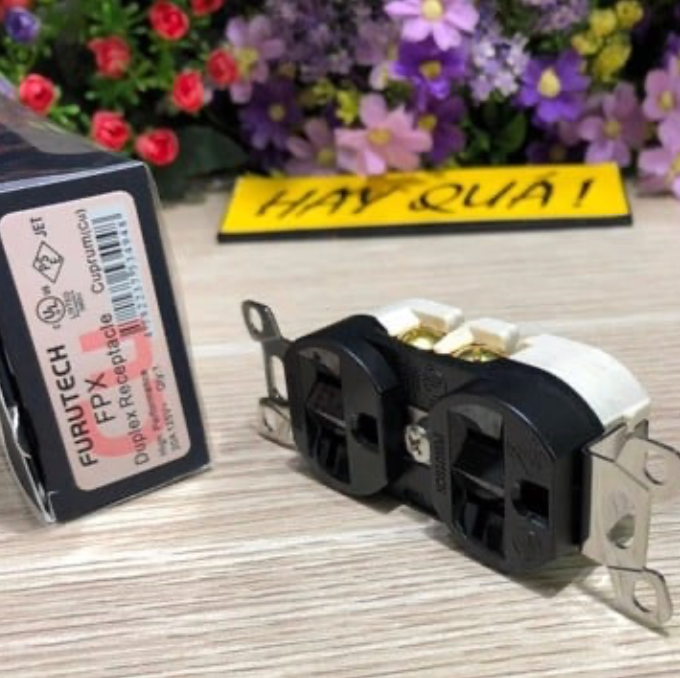 T1-04E​ Ổ cắm điện Furutech FPX - Cu