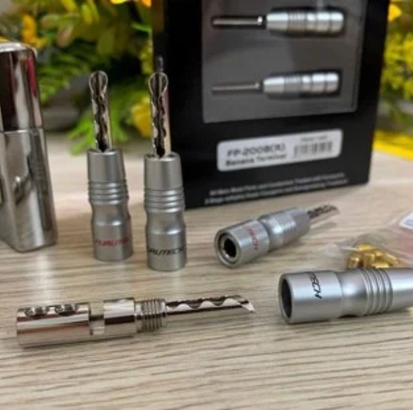 T1-12C​ Bắp chuối Furutech FP-200B (R) Rhodium