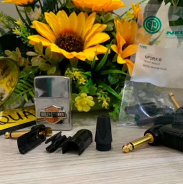 T5-06K​ L MONO Plug 6,3mm Neutrik NP2RX-B