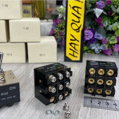  ​T14-17D Công tắc ON - OFF - Công tắc đảo chiều công suất lớn - Toggle Switches 30A​ 