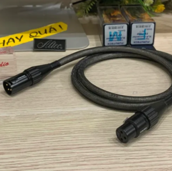 T11-09H​ (Hết hàng) XLR Male / Female XLR AES/EBU 110 Ohms - Digital Cable
