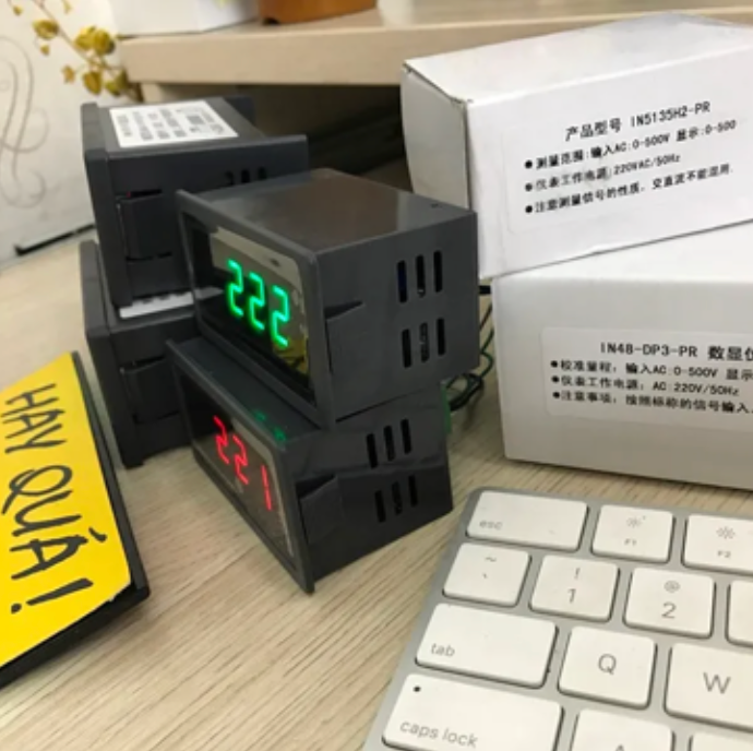 T15-19A​ Đồng hồ voltage hiển thị điện thế AC cho hệ thống - Inlu AC voltage meter