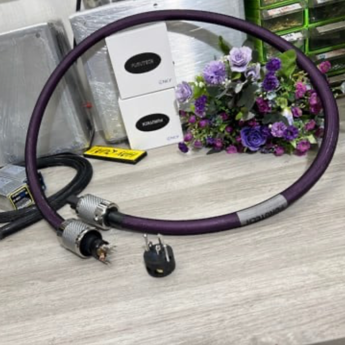 Gia công , sửa chữa, chế tác dây nguồn cao cấp - Power cables handcrafted by Dũng Audio