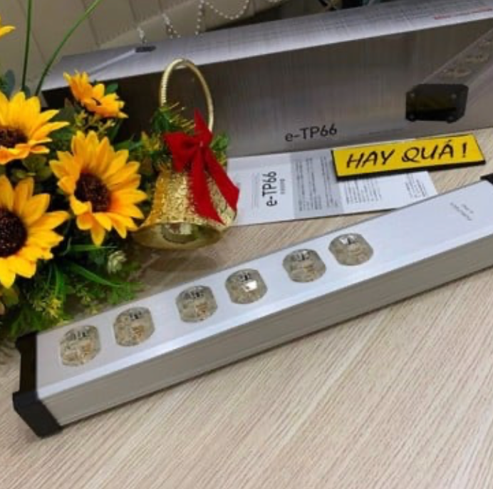 Hộp nhôm ổ cắm điện tiêu chuẩn Furutech e-TP66