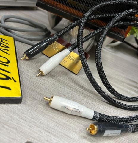  T11-05B Dây tín hiệu RCA Au - Gemany Lõi Solid Đồng Mạ Vàng - Thi công by DũngAudio 
