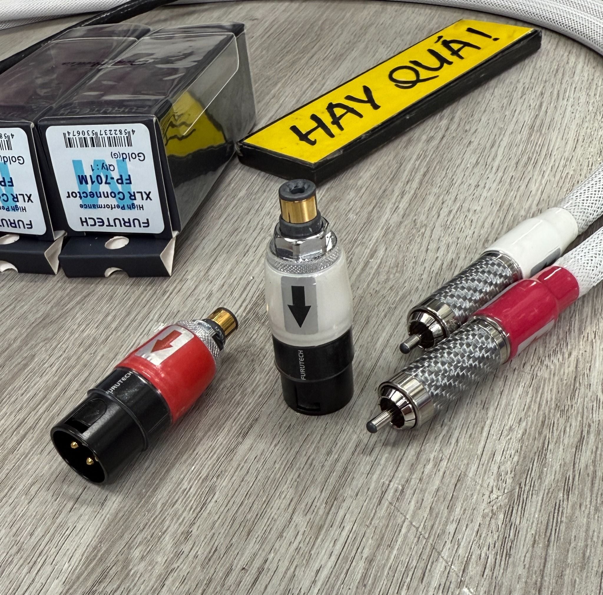 T6-23B​ Furutech Adaptor - Male XLR - Female RCA