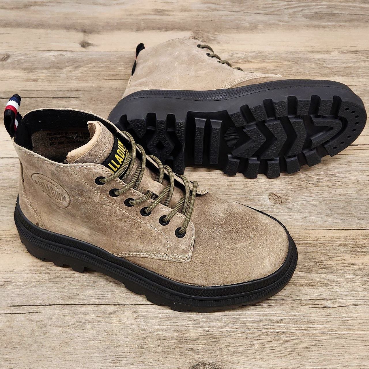 Palladium High Top DP Grey