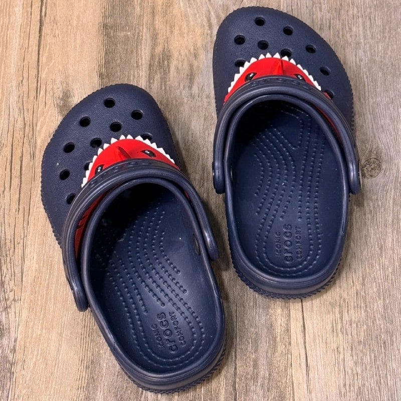 Dép Crocs Kid Clog Baby Shark HN Blue/Red