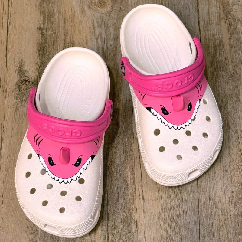 Dép Crocs Kid Clog Baby Shark HN White/Pink