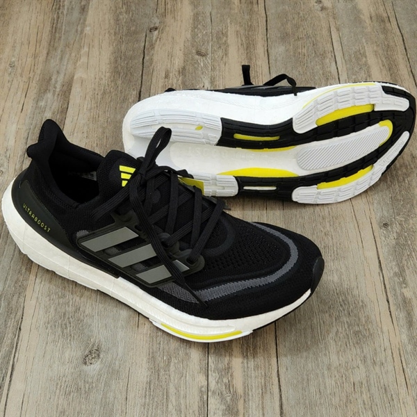 Adidas Ultraboost Light 23 HD Black Sports Shoes
