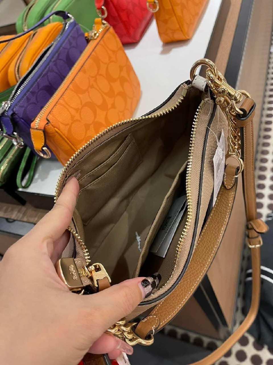 Túi Coach Teri Shoulder DS Pink/White