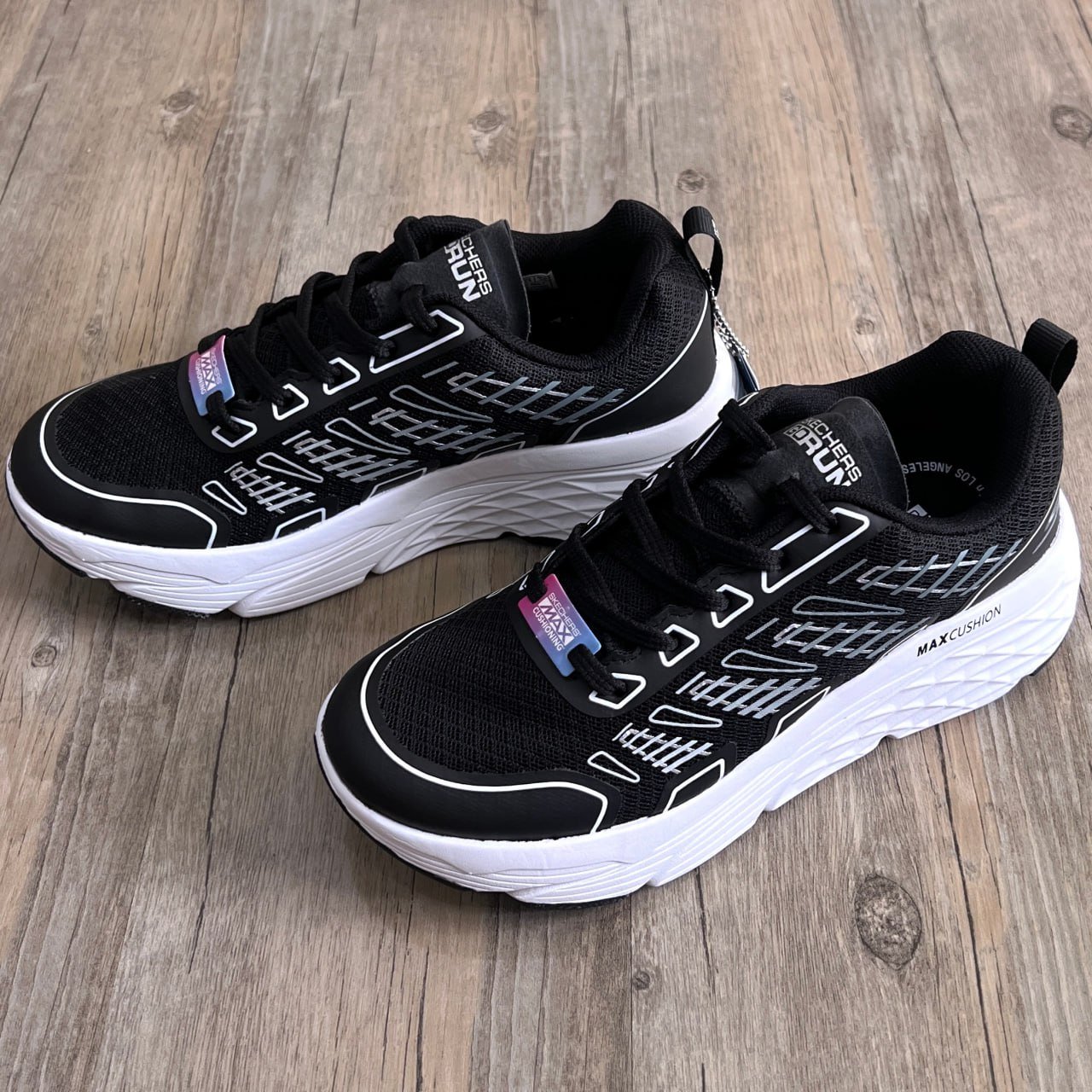 Skechers Max Cushioning Elite Air-Cooled HN Black Sports Shoes