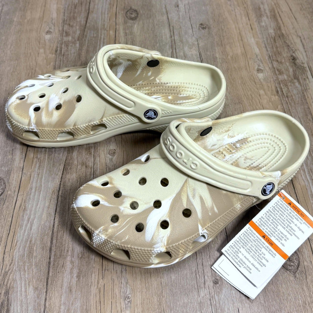 Crocs Classic Roomyfit Loang HN Bone Slippers