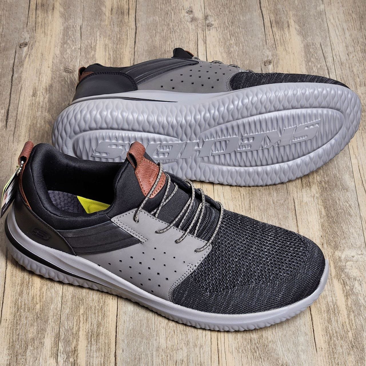 Giày Thể Thao Skechers Delson 3.0 Cicada BS Black
