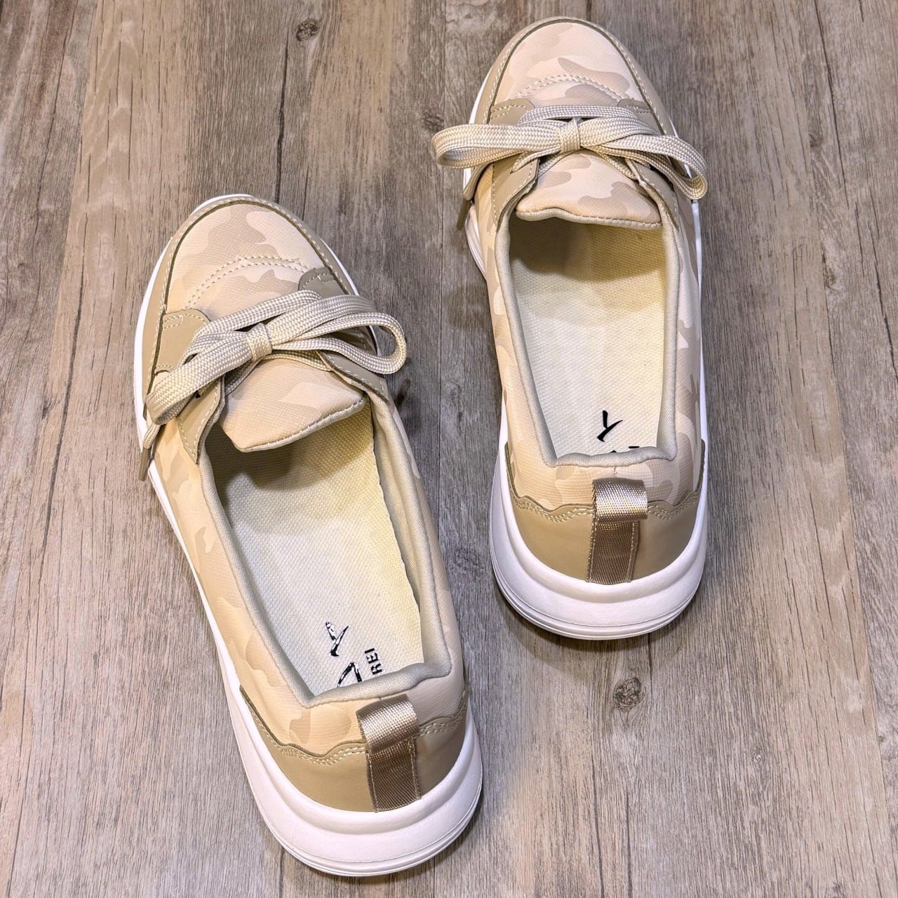 Giày Kirei Breathable Walk on Camo BG Cream