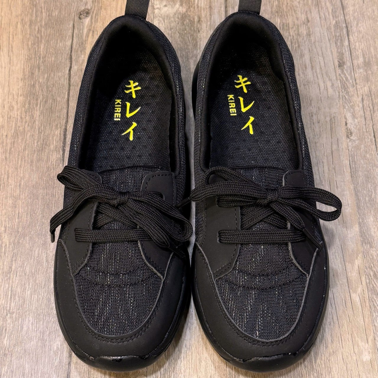 Giày Kirei Walk on Breathable Cột dây HD Đen