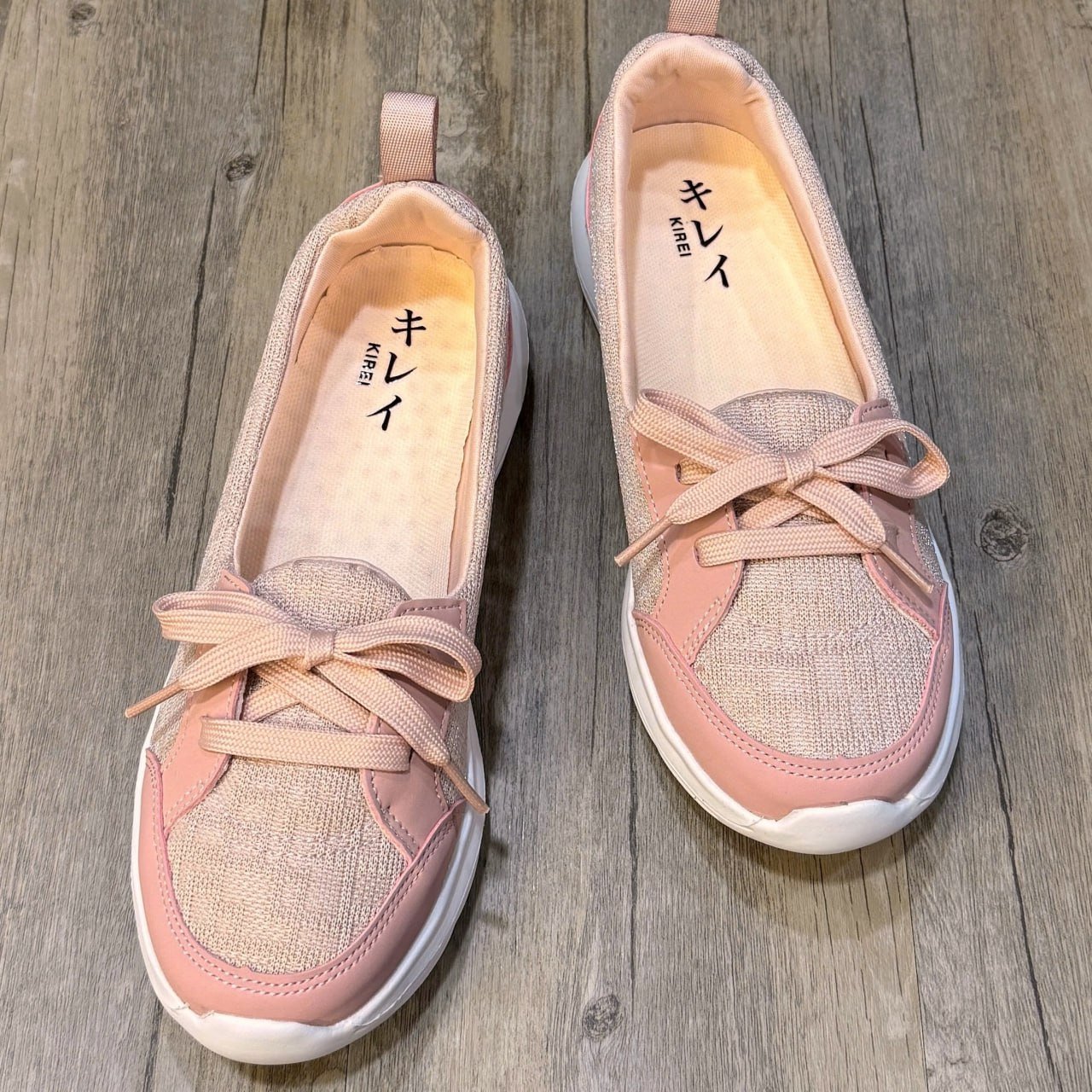 Giày Kirei Walk on Breathable Cột dây HD Hồng