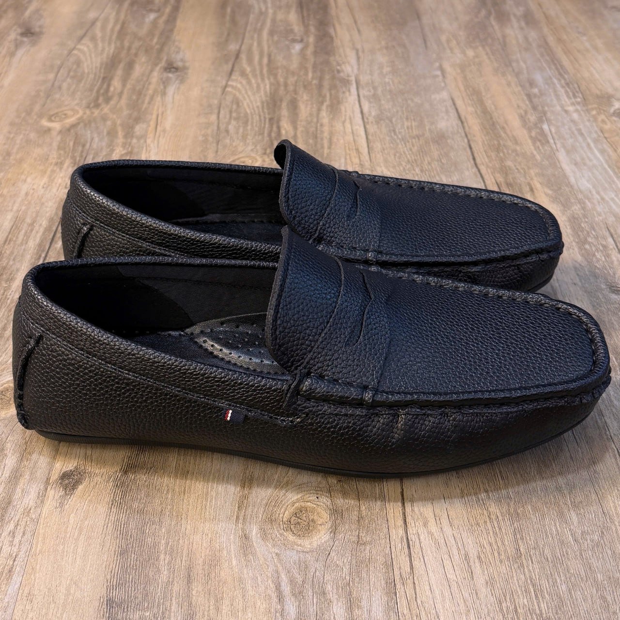 Giày Tommy Hilfiger Loafers HN2 Black