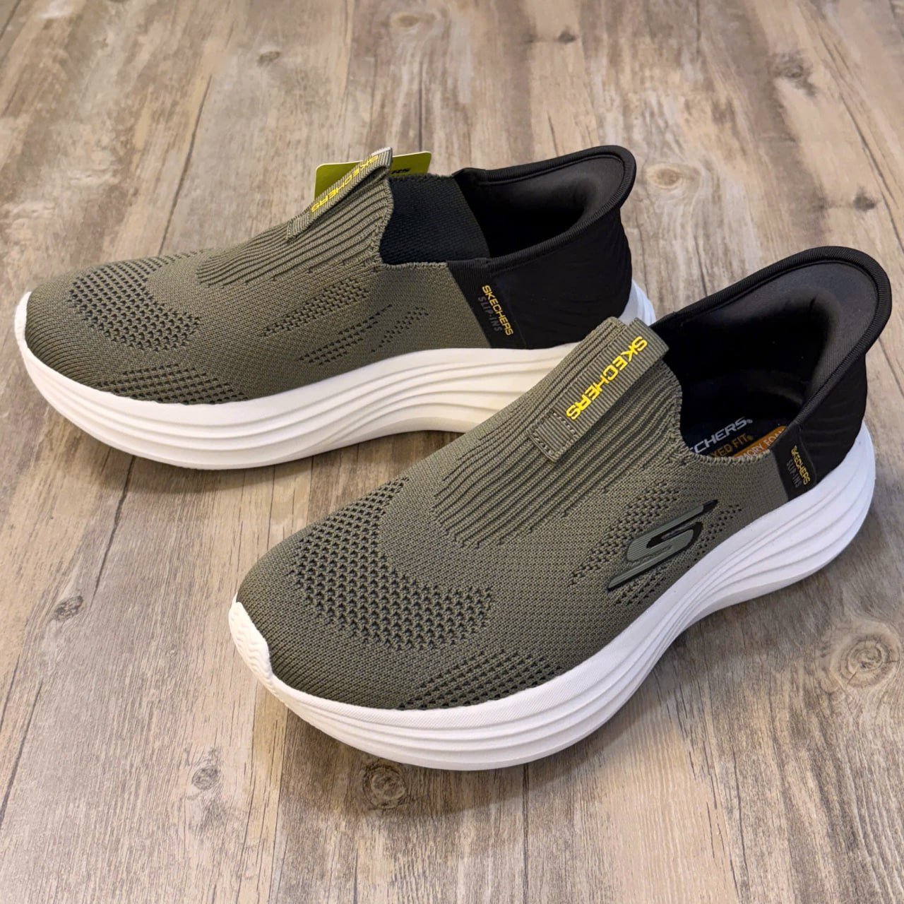 Skechers Slip-ins 901/BKW HN2 W/Green