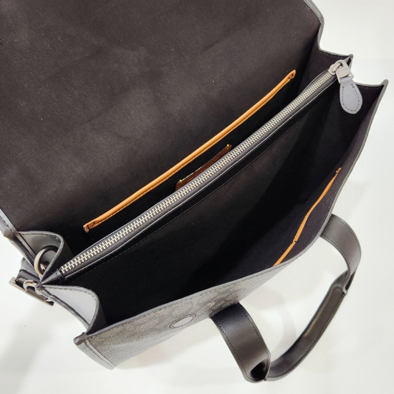 Túi Coach Gotham Portfolio in Signature Leather DS Black