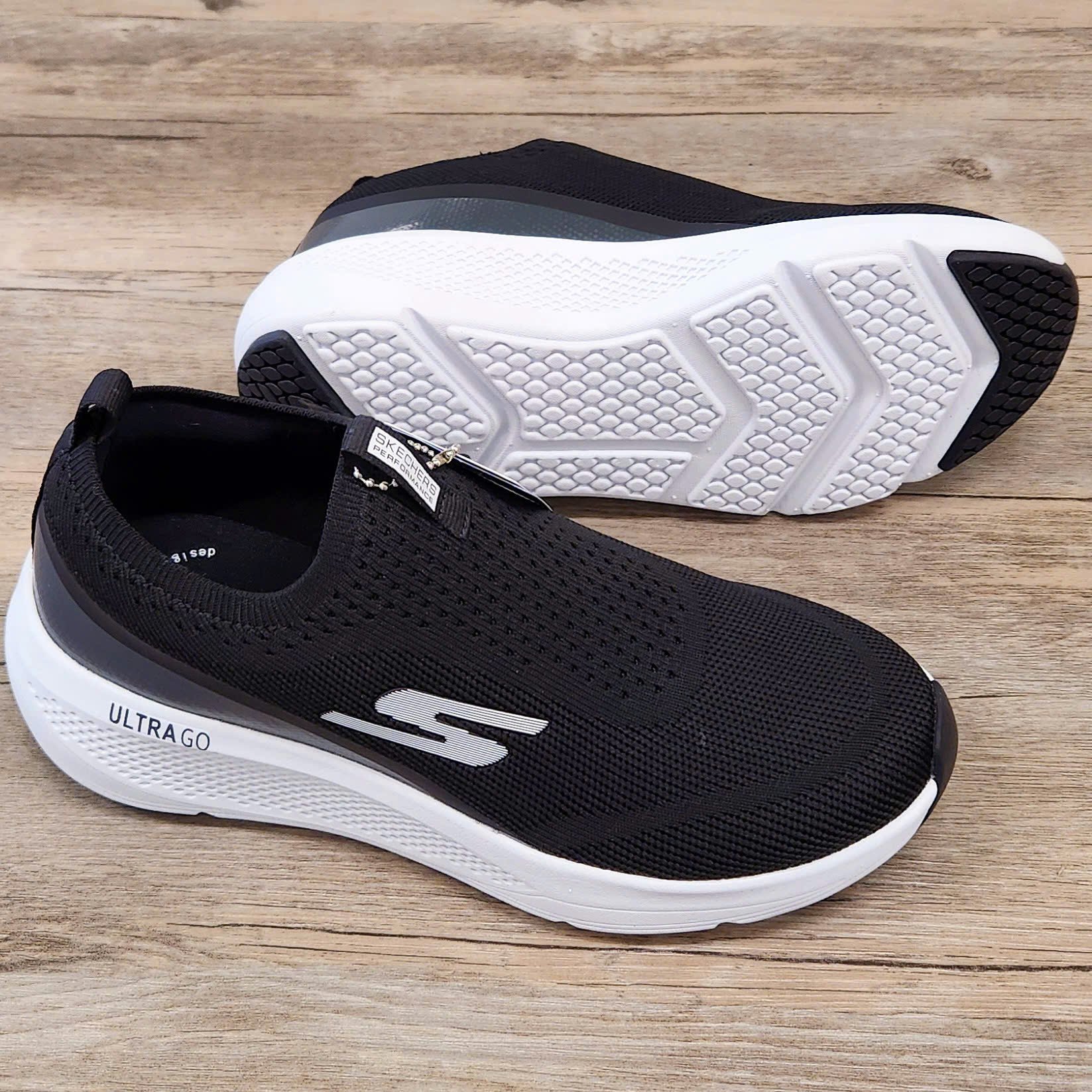 Giày Skechers GoRun Elevate MV Black
