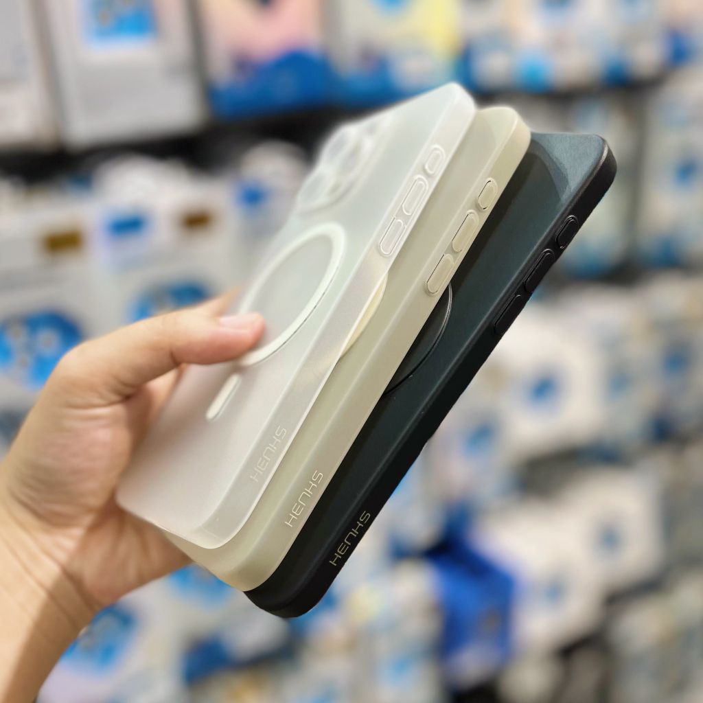 ** Ốp IP 14 Pro Max Henks Gothic Magsafe