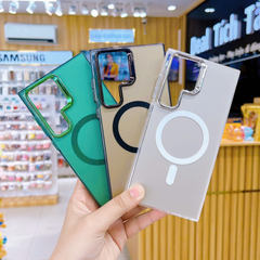 ** Ốp SS S23 Fe nhám bạc Magsafe camera trơn