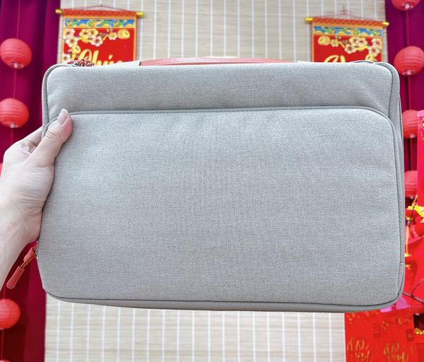 ** Túi chống sốc 13.3 inch 2 ngăn quai ngang