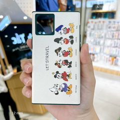 ** Ốp IP 12 Mini Sáu Mickey Let's Travel vân da sần bảo vệ camera mẫu vuông