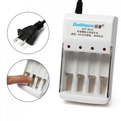 ** Bộ sạc pin AA Doublepow B02