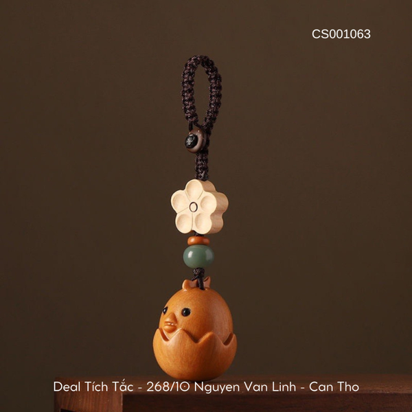** Móc khoá gỗ đàn hương hình gà con