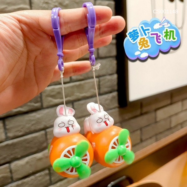 ** Móc khóa Thỏ Cà Rốt bay