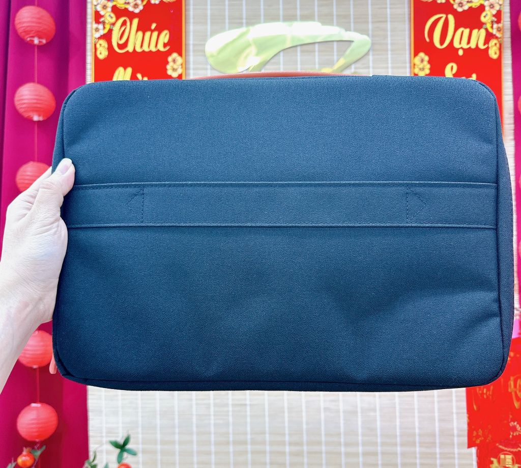 ** Túi chống sốc 13.3 inch 2 ngăn quai ngang