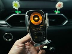 Giá đỡ xe hơi kèm sạc không dây Joway WXC58