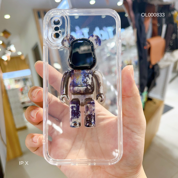 Ốp IP X dẻo trong Bearbrick nổi khoét táo