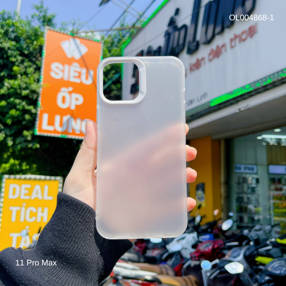 ** Ốp IP 11 Pro Max lưng dẻo nhám viền trong
