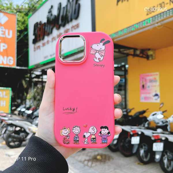 Ốp IP 11 Pro dẻo in Snoopy Lucky bo viền Hồng