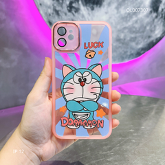Ốp IP 12 6.1 dẻo hồng Doraemon Luck viền nhám