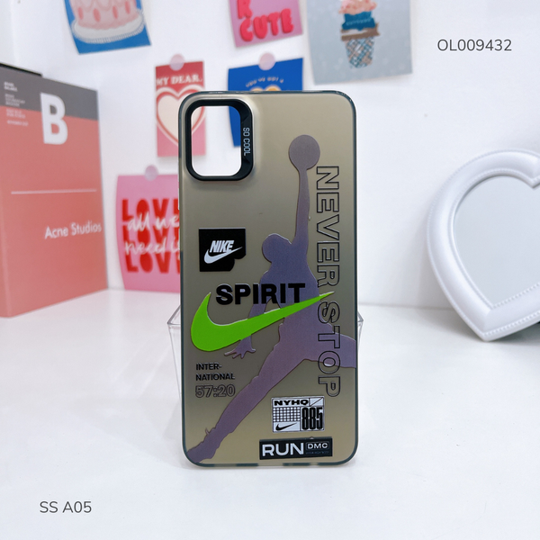 Ốp SS A05 tráng bạc Spirit nút bạc