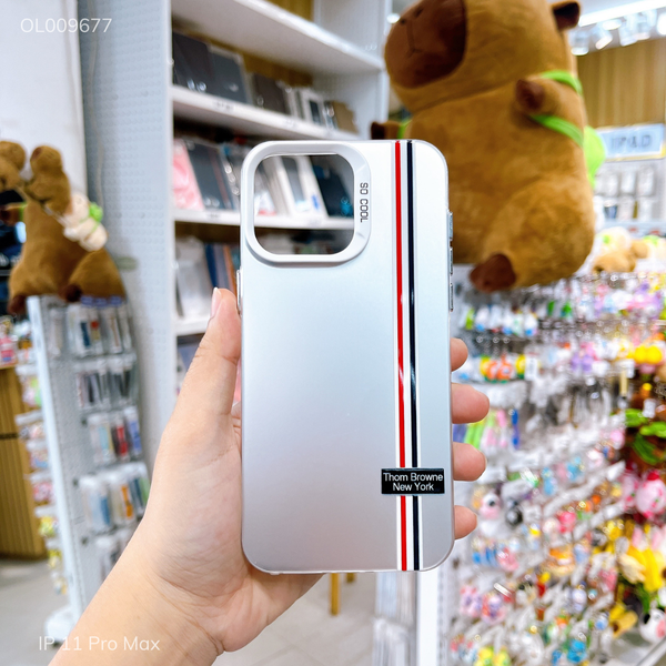 Ốp IP 11 Pro Max tráng bạc sọc Thom Browne