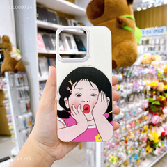 Ốp IP 14 Pro dẻo cô bé dễ thương áo hồng viền nhám