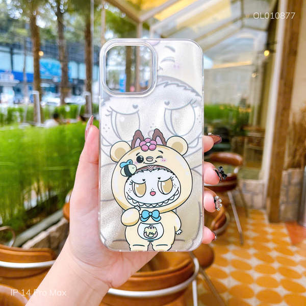 Ốp IP 14 Pro Max sóng bạc Labubu vàng