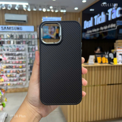 Ốp IP 16 Plus KF vân carbon Magsafe
