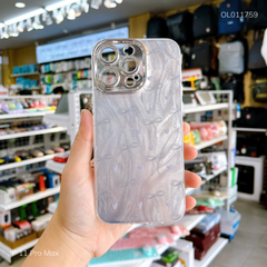 Ốp IP 11 Pro Max vân sóng bạc vẽ nơ tim nhũ camera