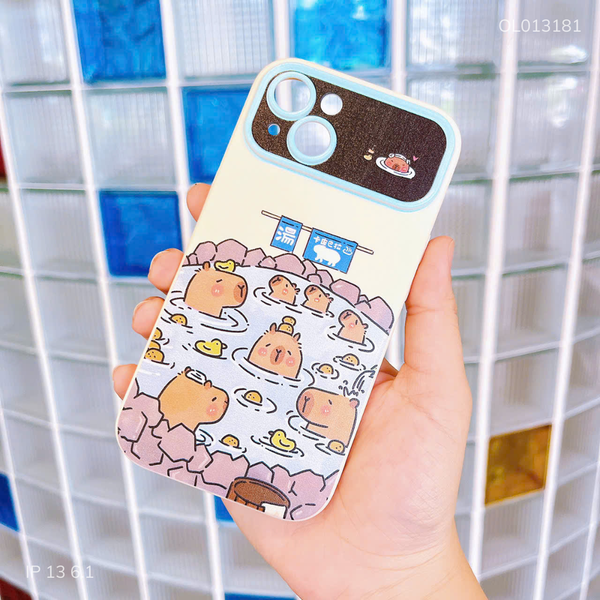 Ốp iPhone 13 6.1 dẻo Capybara tắm