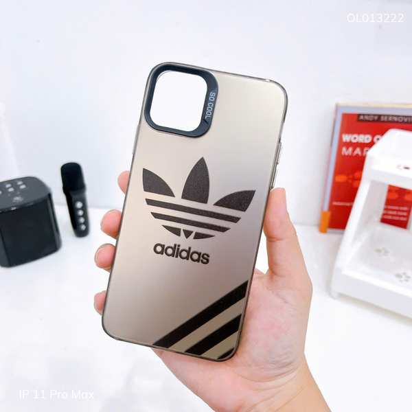 Ốp IP 11 Pro Max nhám bạc lưng Adidas