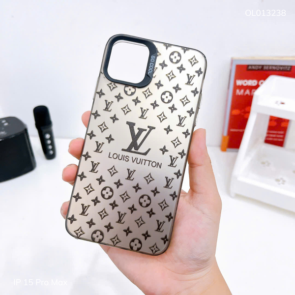 Ốp IP 15 Pro Max nhám bạc lưng LV