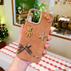 Ốp IP 15 Pro Max giả da lộn đính Gấu min nâu