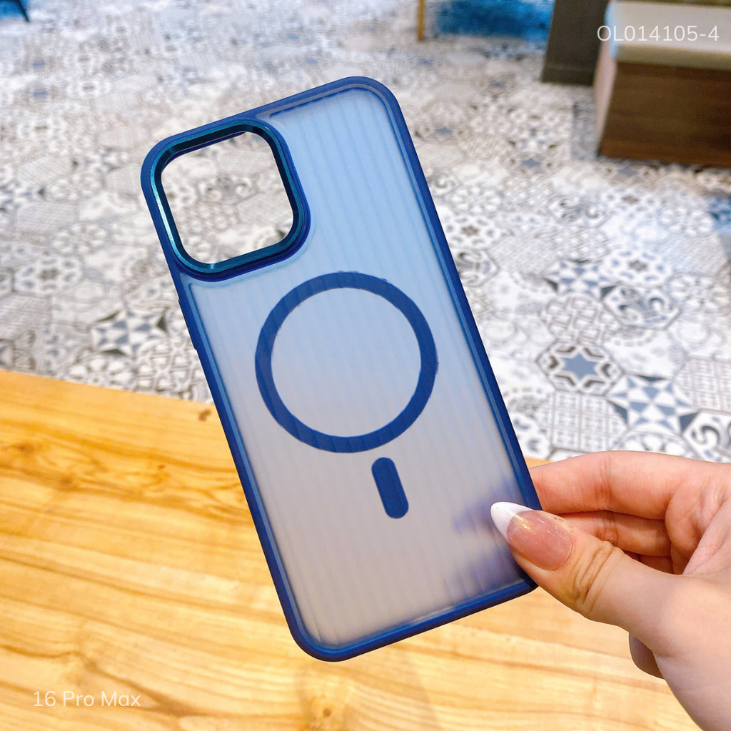 Ốp IP 16 Pro Max X-Level nhám magsafe vân sọc đứng